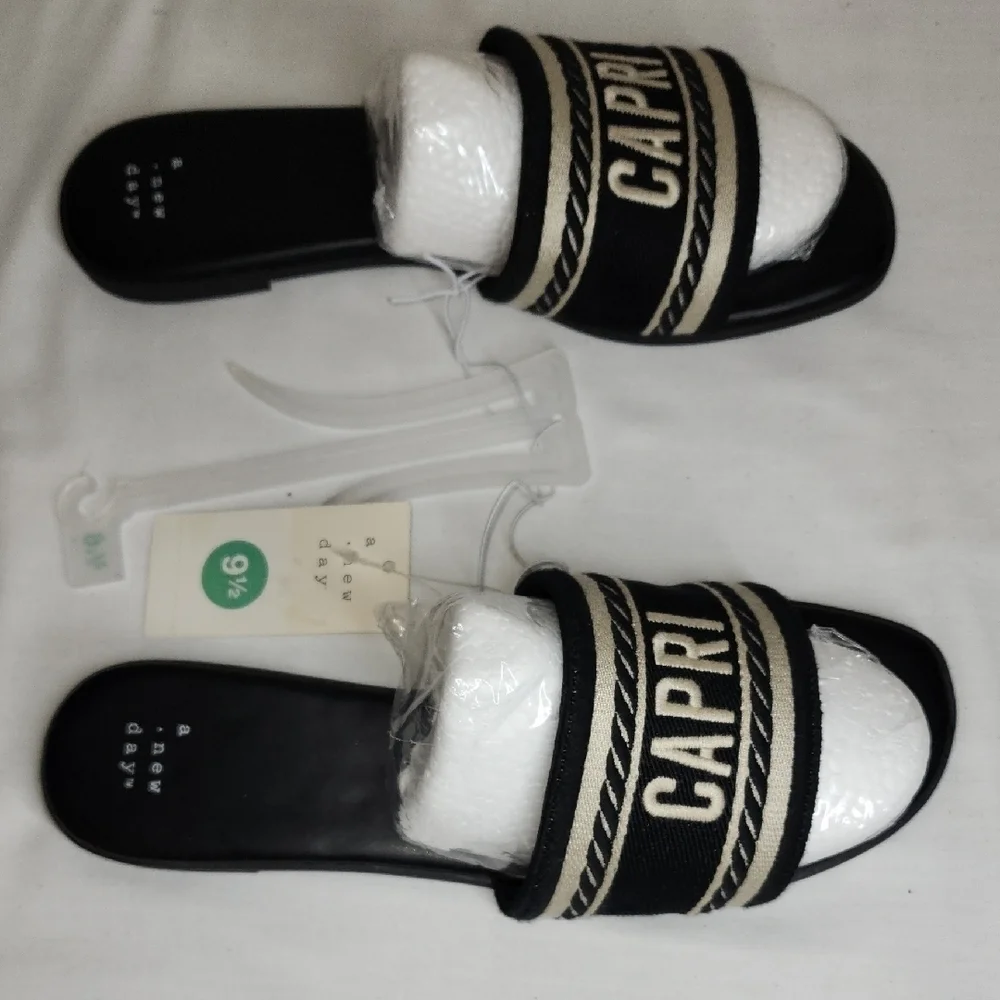 A New Day Black and Cream Sporty Slide Sandals